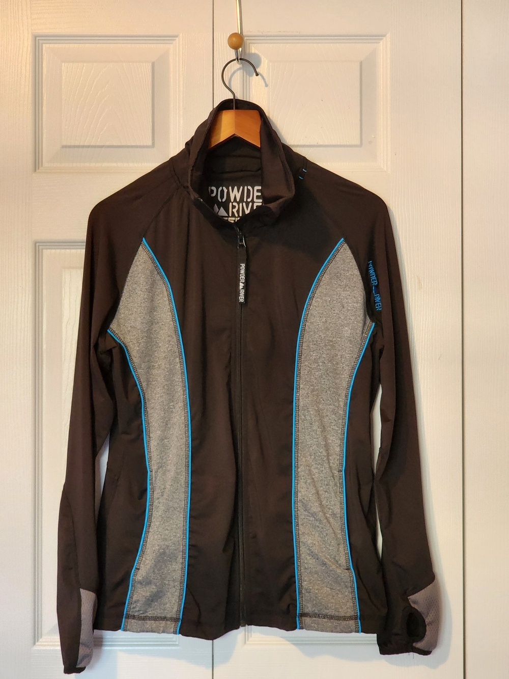 Powder River Black & Gray Women’s Softshell Jacket with Blue Trim Size Large - Picture 4 of 16